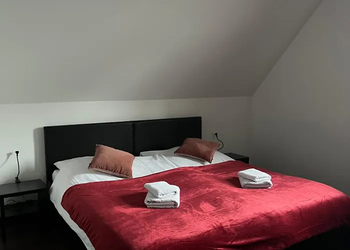 Apartman Krahule דירה *